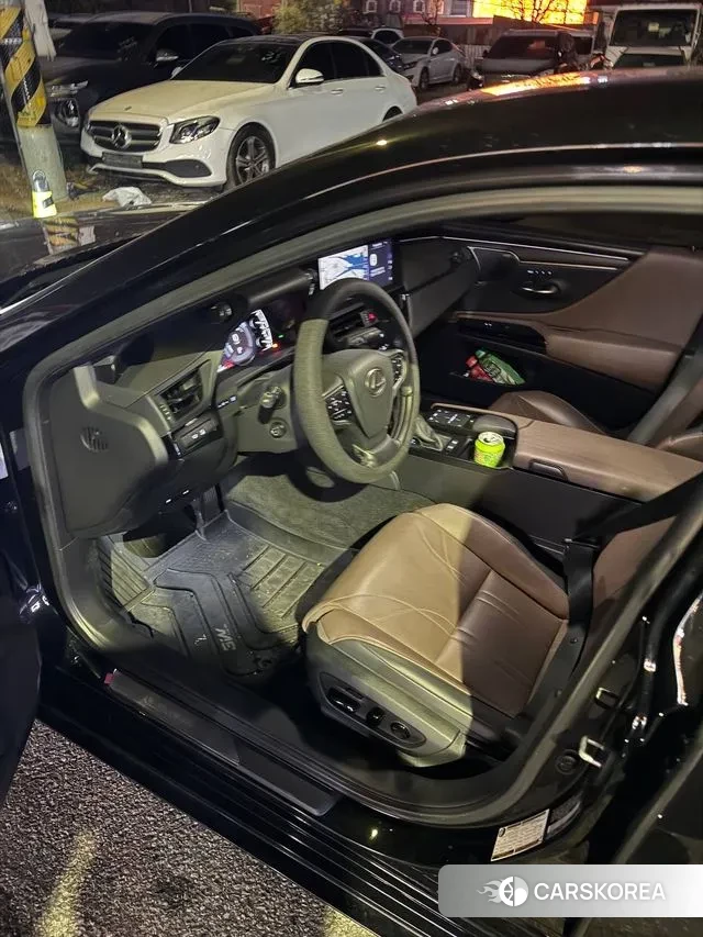 Lexus ES300h 7th generation 2021 Черный из Кореи, фото 4