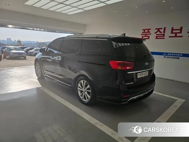 Kia The New Carnival id 3429452 из Кореи 10