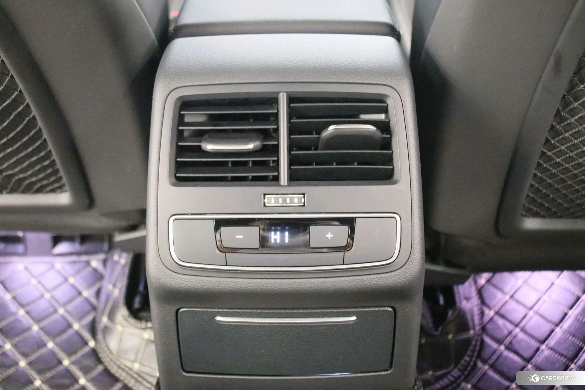 Audi A4L id 4420896 из Китая 16
