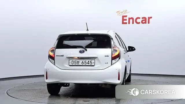 Toyota Prius C id 3034215 из Кореи 14