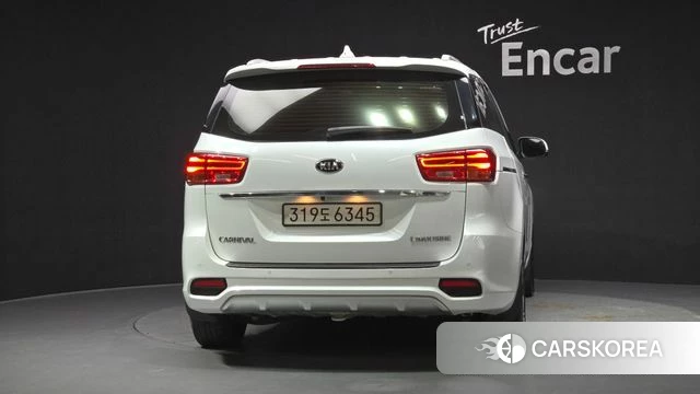 Kia The New Carnival id 4483318 из Кореи 14