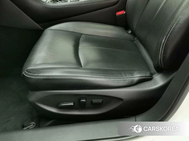Infiniti Q50L id 4254317 из Китая 14