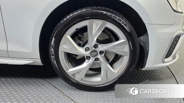 Audi A4 (B9) id 3735548 из Кореи 14