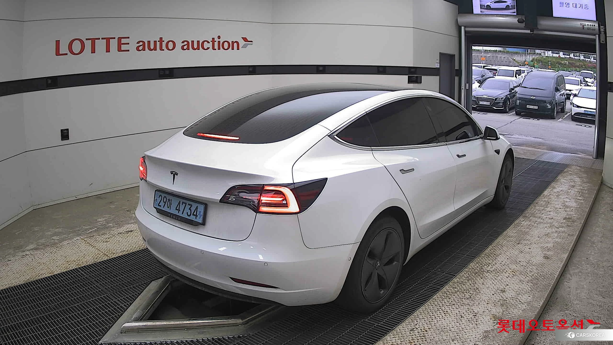 Tesla Model 3 Standard Range Plus RWD id 4289296 из Кореи 31