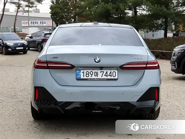 BMW 5 Series (G60) id 3507240 из Кореи 14