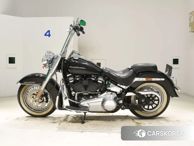 Проданный Harley-Davidson Softail Deluxe FLDE1750 2019 из Японии
