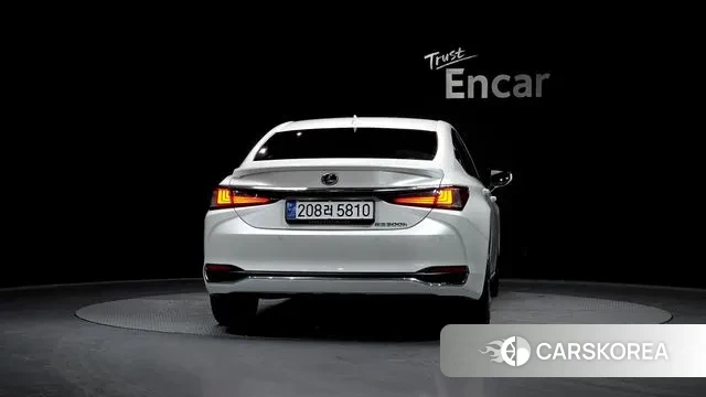 Lexus ES300h 7th generation id 3576301 из Кореи 14
