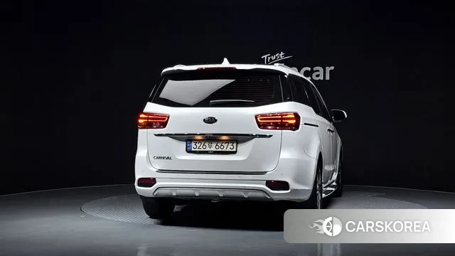 Kia The New Carnival id 2966611 из Кореи 14