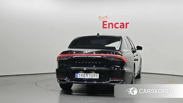 Hyundai The New Grandeur IG Hybrid id 4676324 из Кореи 24