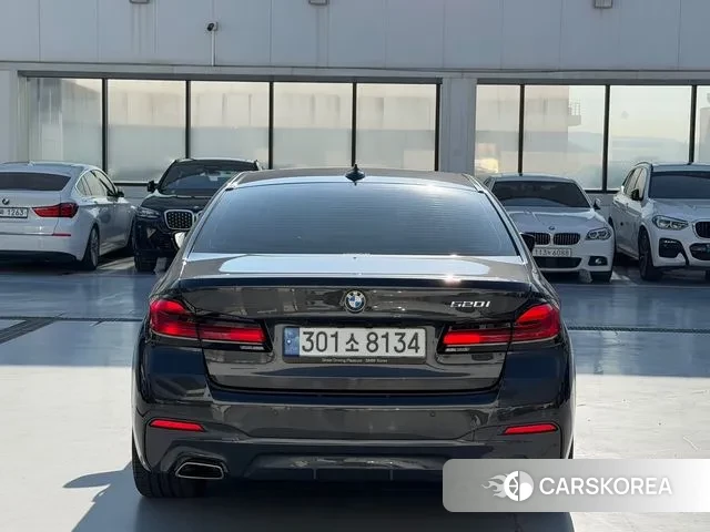 BMW 5 Series (G30) 2022 Серый из Кореи, фото 4