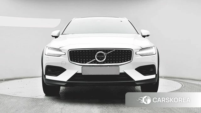Volvo V60 Cross-Country 2nd Generation id 3866138 из Кореи 14