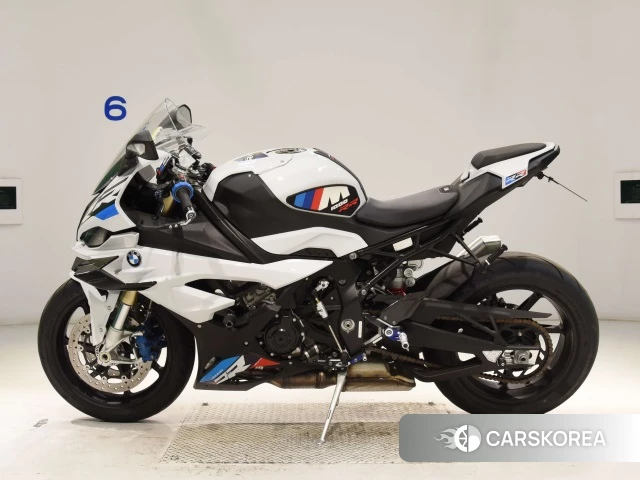 BMW S1000RR 2024 из Японии