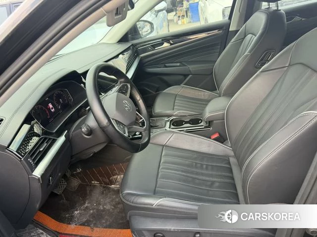 Volkswagen Passat 2022 Черный из Китая, фото 4