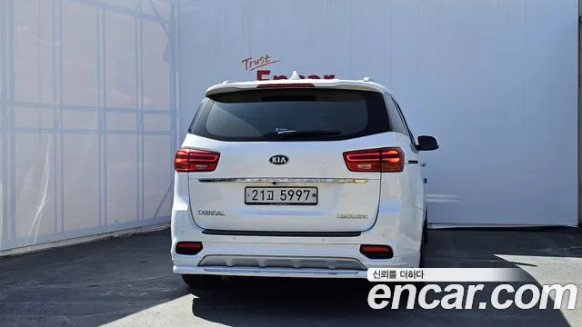 Kia The New Carnival id 2503269 из Кореи 14