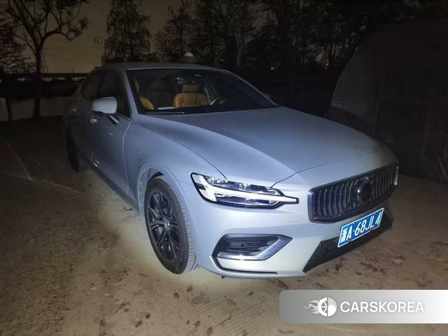 Volvo S60 2025 Другой из Китая, фото 4