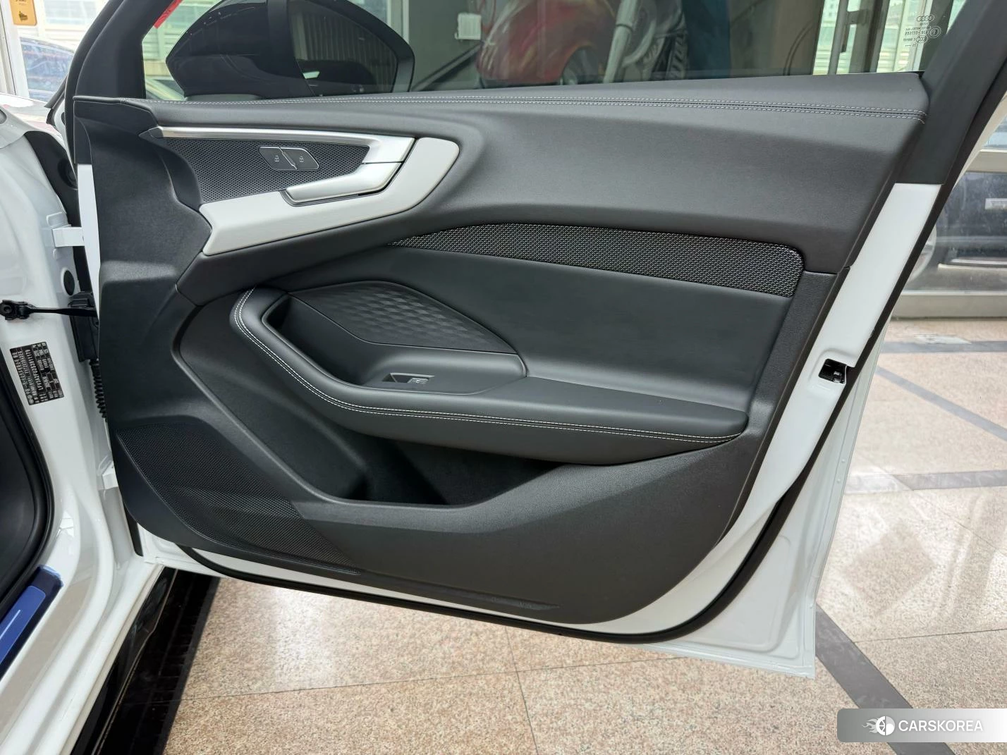 Audi A5L id 4485457 из Китая 33