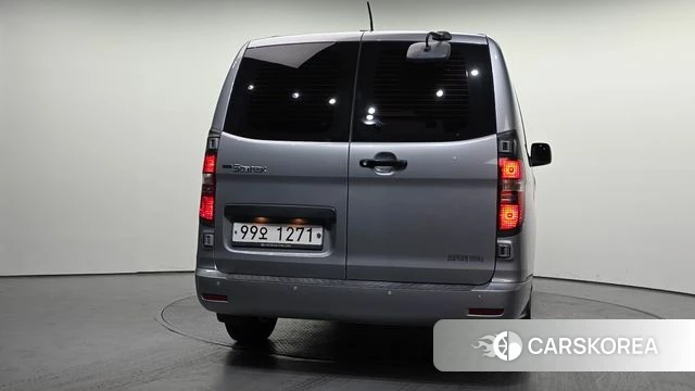 Hyundai The New Grand Starex id 4356983 из Кореи 14