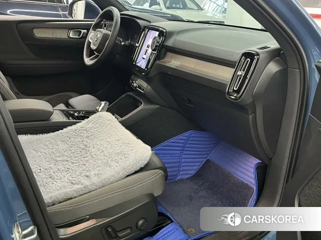 Volvo XC40 2022 Синий из Китая, фото 6
