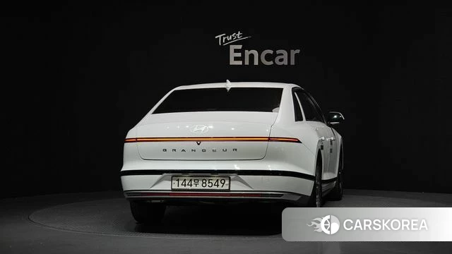 Hyundai Grandeur (GN7) id 3876681 из Кореи 14