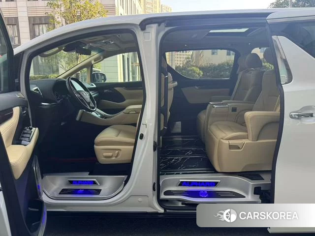 Toyota Elfa id 4276777 из Китая 10