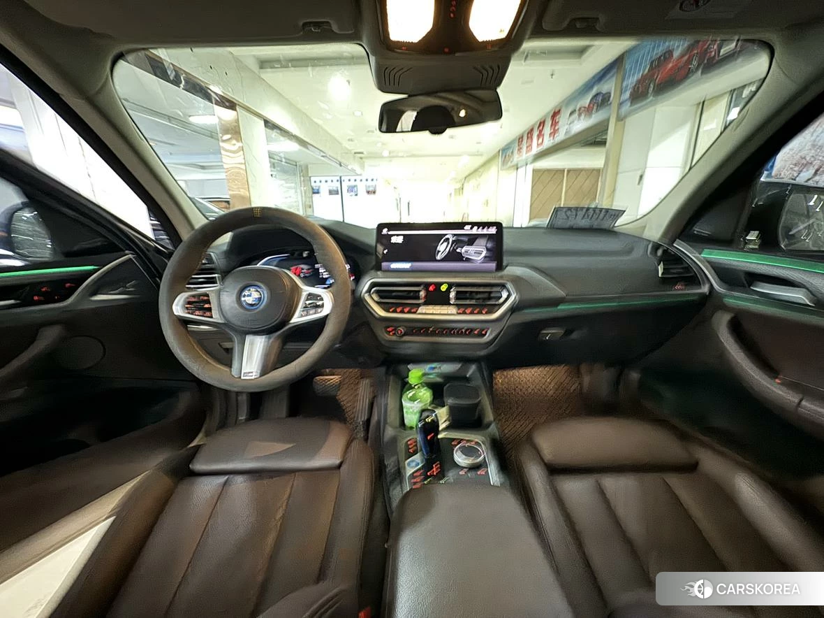 BMW iX3 2021 Шампань из Китая, фото 4
