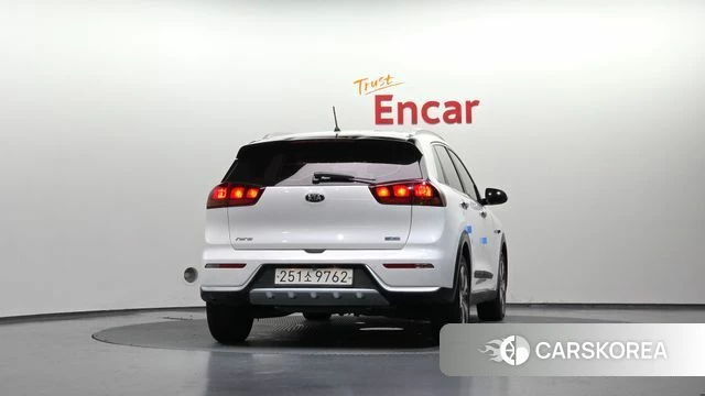 Kia Niro id 4755469 из Кореи 25