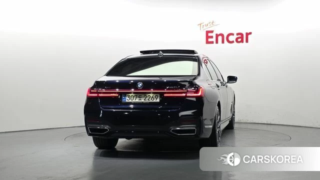 BMW 7 Series (G11) id 4524553 из Кореи 30