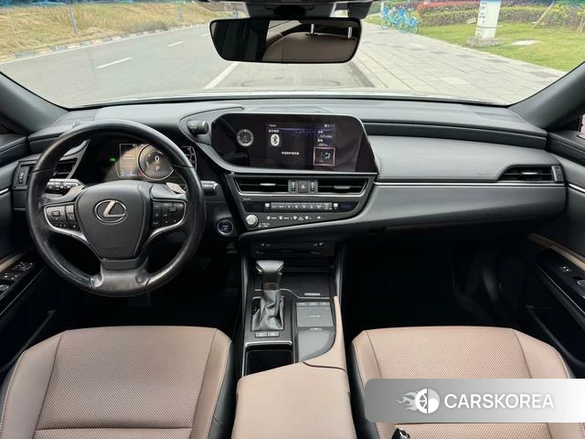 Lexus ES id 4301785 из Китая 8
