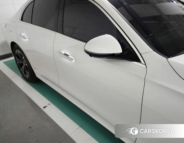 Mercedes-Benz E-Class W214 2025 Белый из Кореи, фото 4