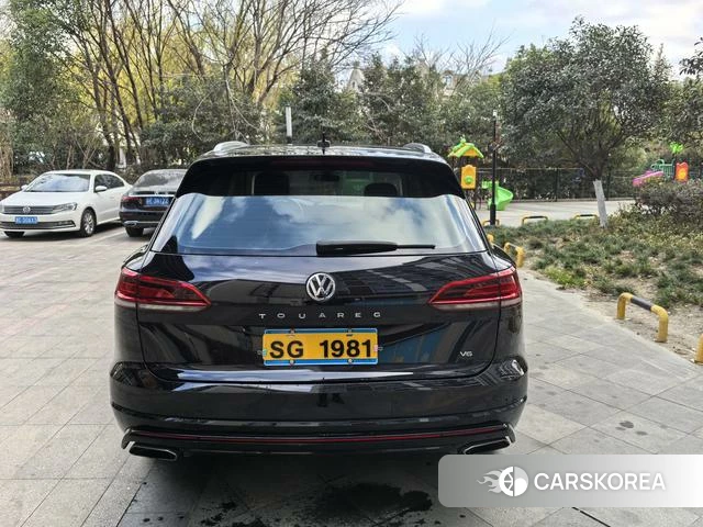 Volkswagen Touareg 2019 Черный из Китая, фото 5