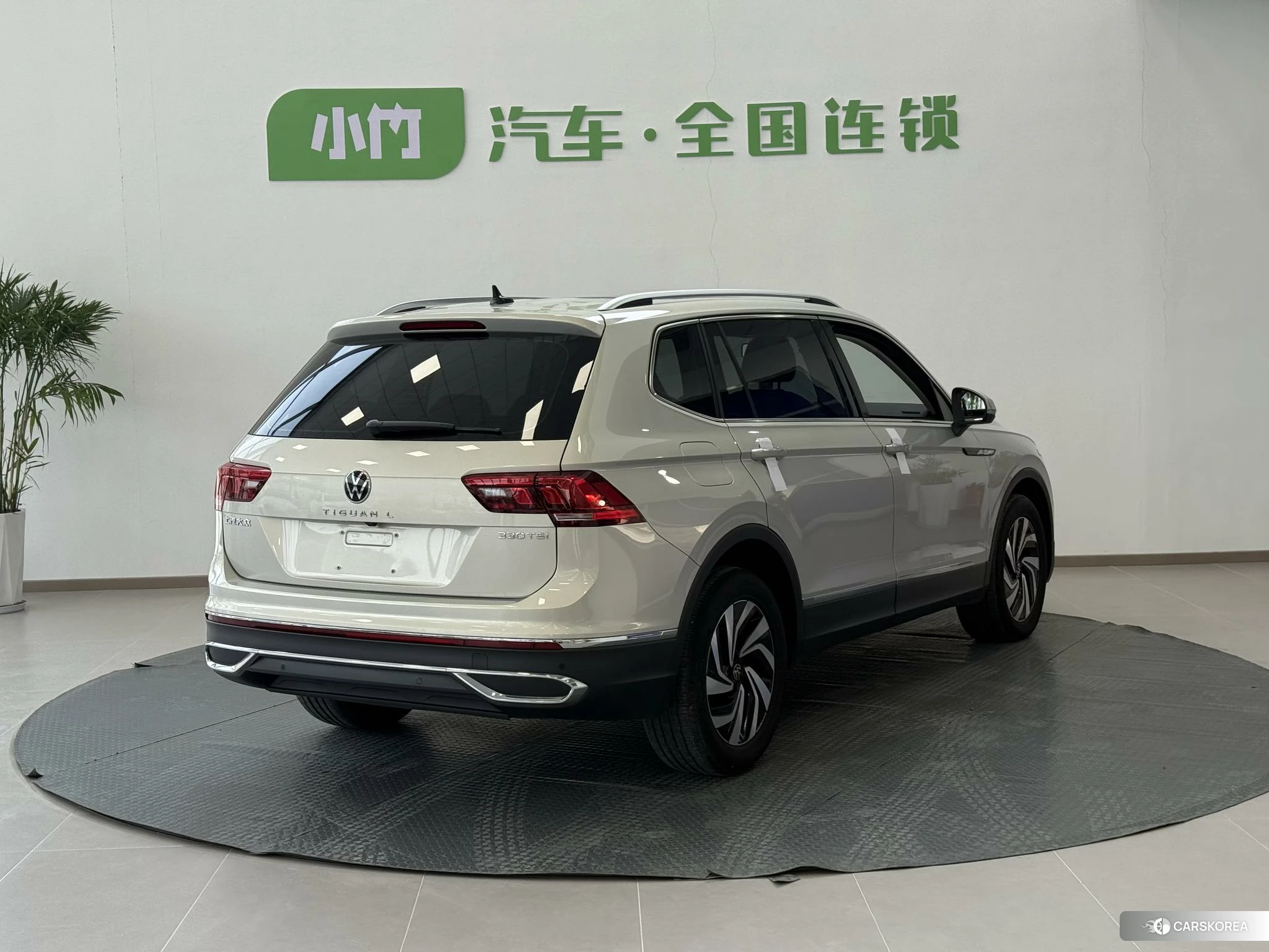 Volkswagen Tiguan L id 4452057 из Китая 18