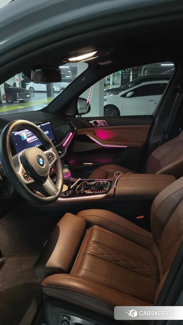 BMW X5 (G05) 2025 Светло-серебряный цвет из Кореи, фото 4