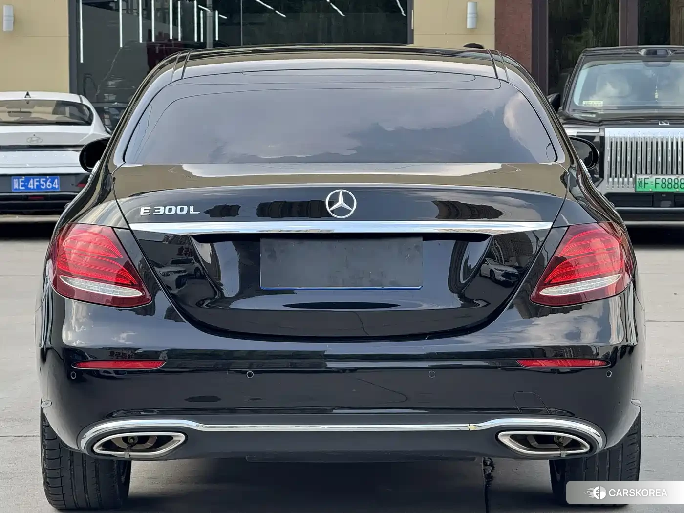 Mercedes-Benz E-Class id 4629453 из Китая 14