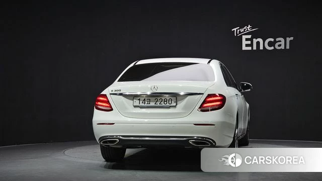Mercedes-Benz E-Class W213 id 4610177 из Кореи 14