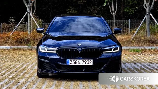 BMW 5 Series (G30) id 3363146 из Кореи 14