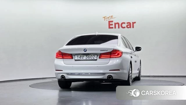 BMW 5 Series (G30) id 4435775 из Кореи 14