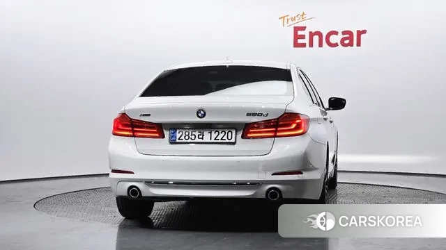 BMW 5 Series (G30) id 3754497 из Кореи 14