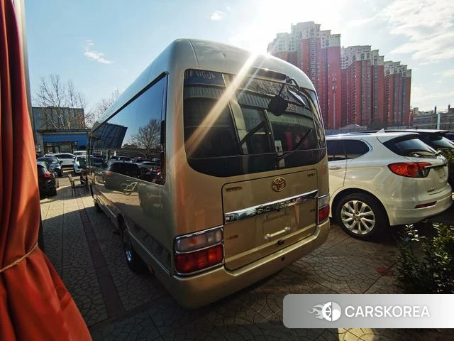 Toyota Costa 2021 Шампань из Китая, фото 4