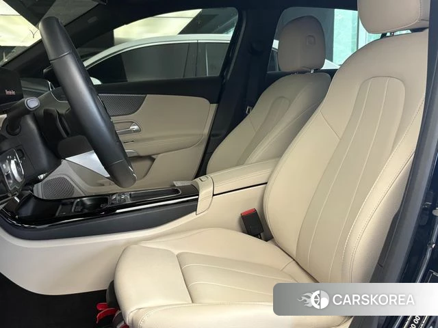 Mercedes-Benz A-Class W177 2025 Черный из Кореи, фото 4