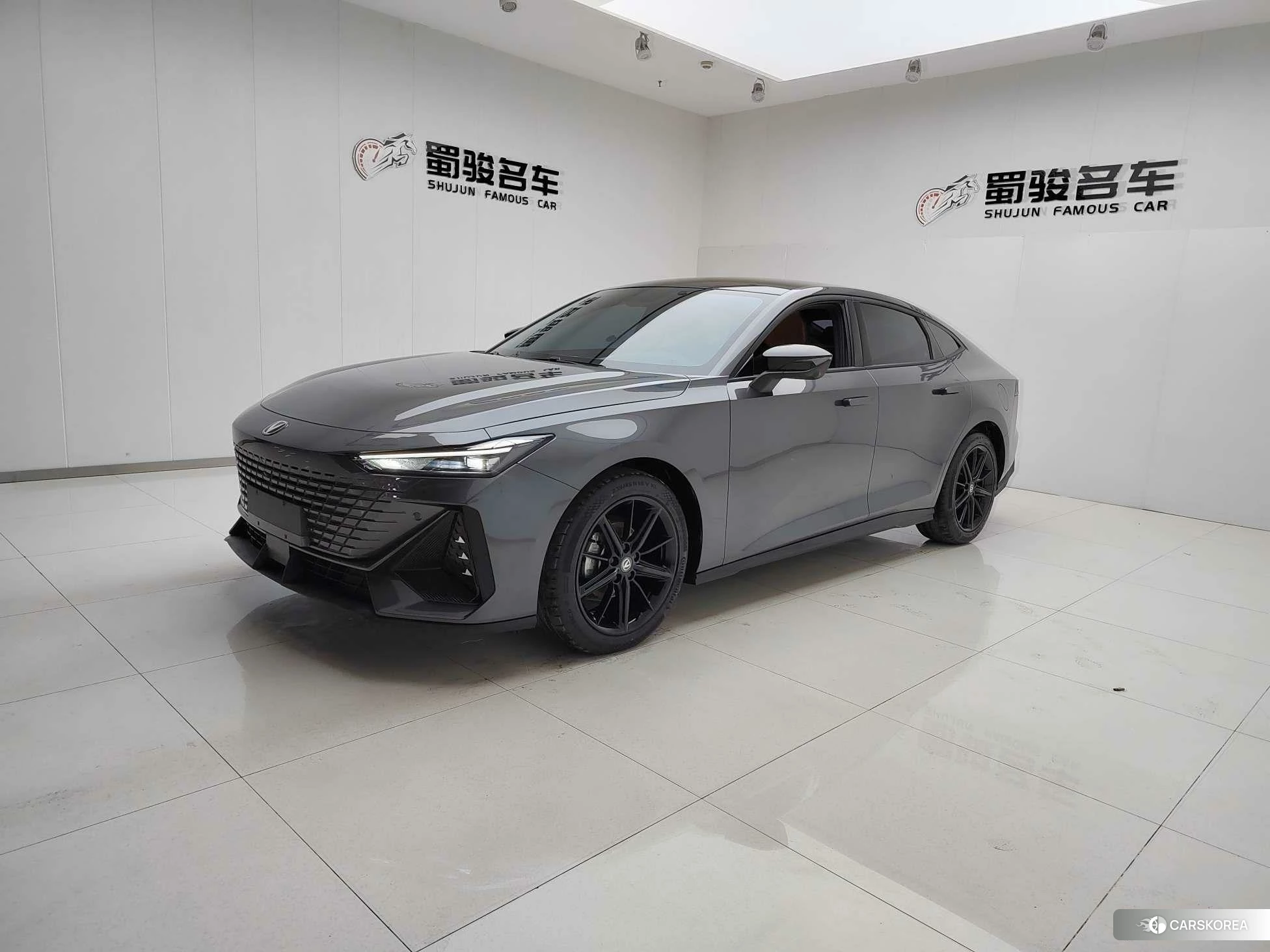 Chang'an UNI-V 2022 Темно-серый из Китая, фото 5