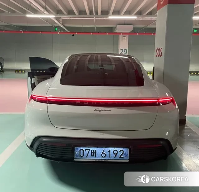 Porsche Taycan id 3669083 из Кореи 13