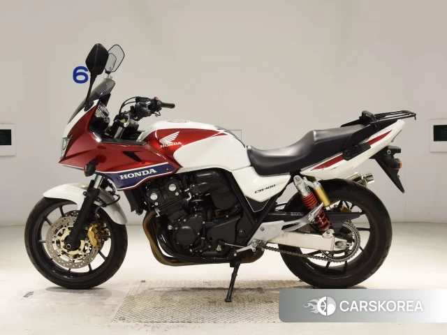 Проданный Honda CB400SF BOLDOR ABS 2016 из Японии, фото 2