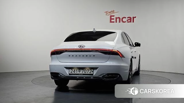 Hyundai The New Grandeur IG id 4310430 из Кореи 29