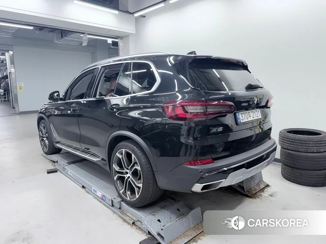BMW X5 (G05) 2021 Черный из Кореи, фото 4