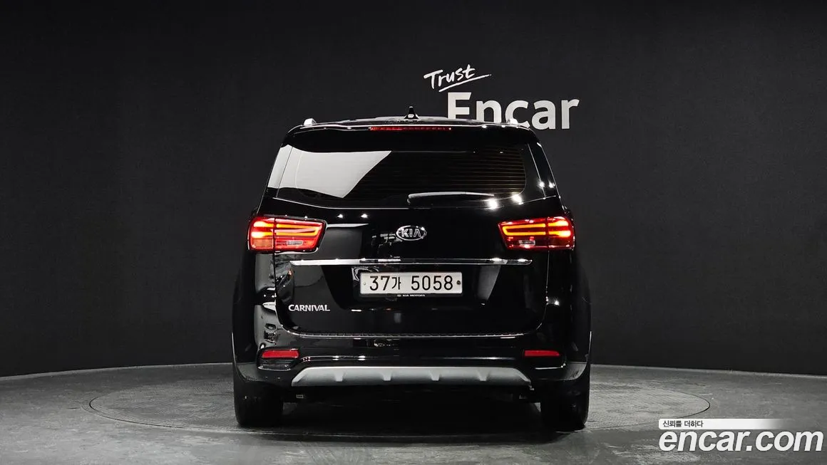 Kia The New Carnival id 2171392 из Кореи 14