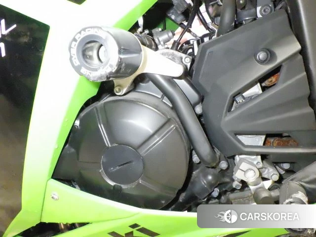 Engine photo