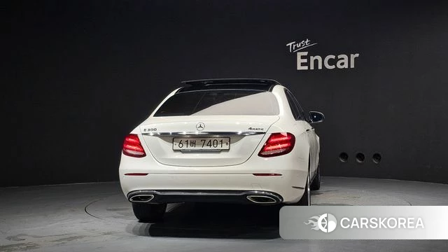 Mercedes-Benz E-Class W213 id 4574089 из Кореи 28