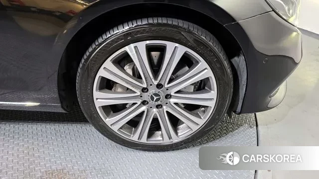 Mercedes-Benz E-Class W213 id 3588012 из Кореи 14