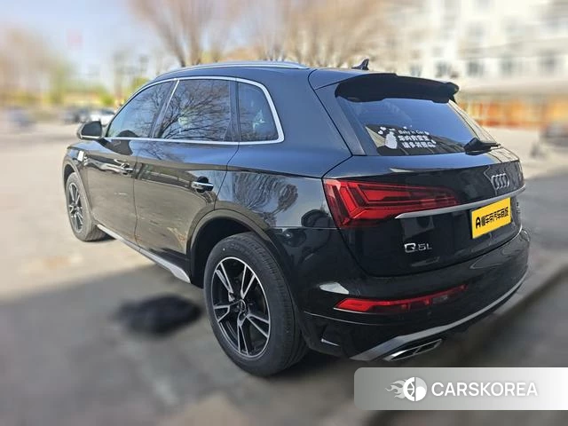 Audi Q5L 2022 Черный из Китая, фото 4