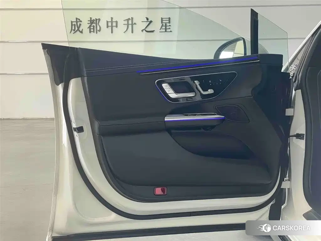 Mercedes-Benz EQE id 4576717 из Китая 10